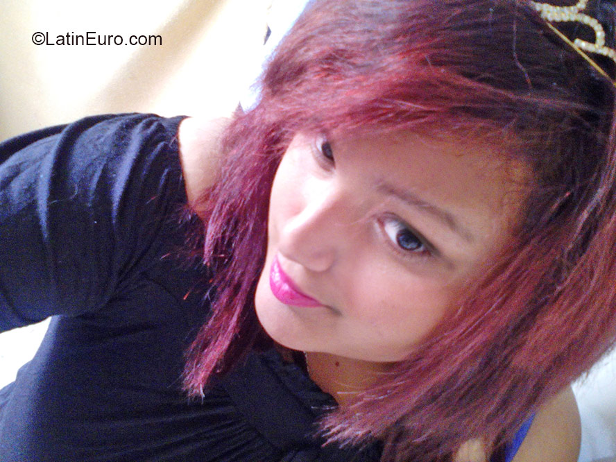 Date this attractive Mexico girl Marie from Mexico City MX1415