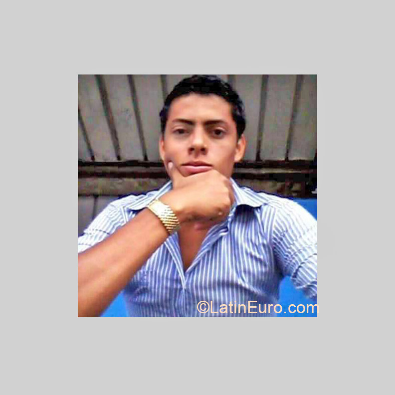Date this fun Panama man Rafael from Panama City PA621