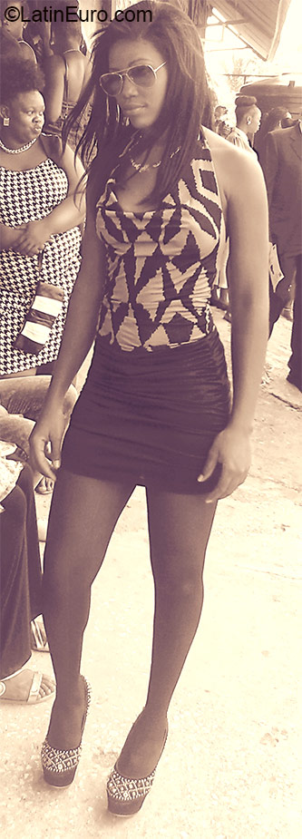 Date this stunning Jamaica girl Tanishia from Kingston JM2094