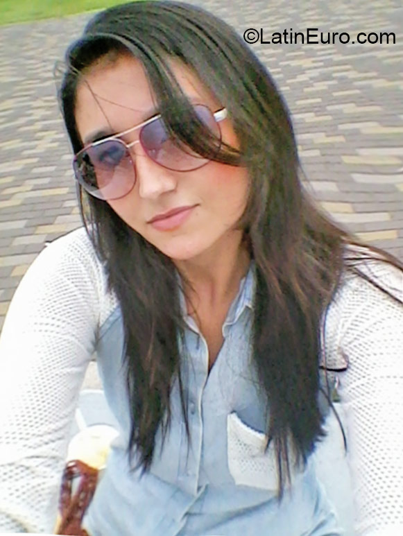 Date this sultry Panama girl Alexandra from Panama PA634
