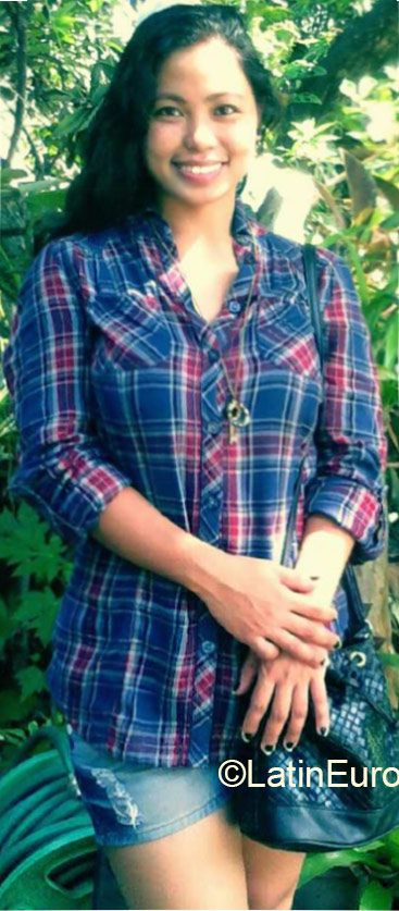 Date this gorgeous Philippines girl Mariafie from Manila PH796