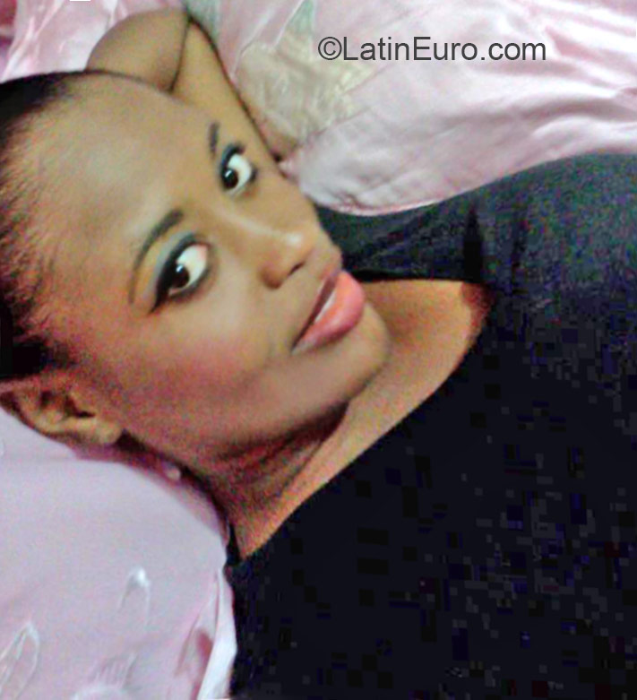 Date this sensual Jamaica girl Sha nalee from Kingston JM2105