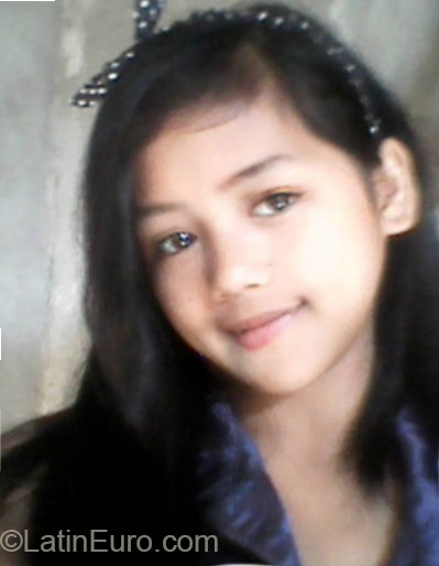Date this hard body Philippines girl Preciouis from Lucena City PH800