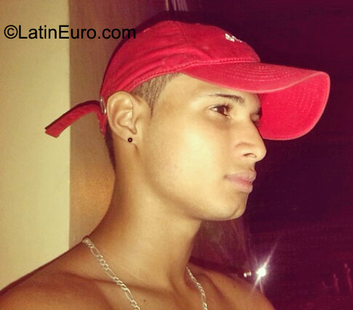 Date this cute Panama man Kenneth from Panama City PA651