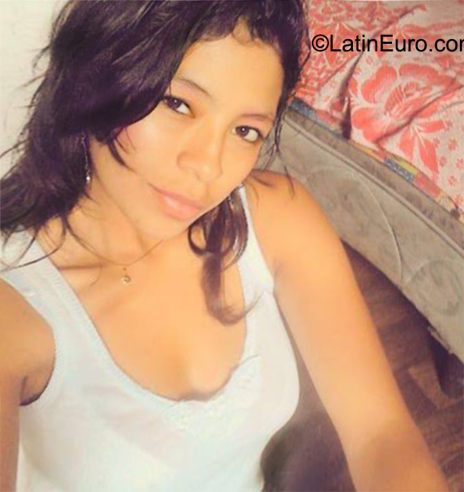 Date this athletic Guatemala girl Karen from Guatamala City GT76