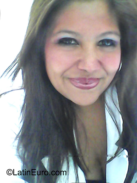 Date this passionate Panama girl Lenecar from Panama PA667