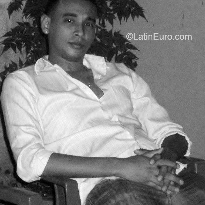 Date this sensual Honduras man Miguel from San Pedro Sula HN1656