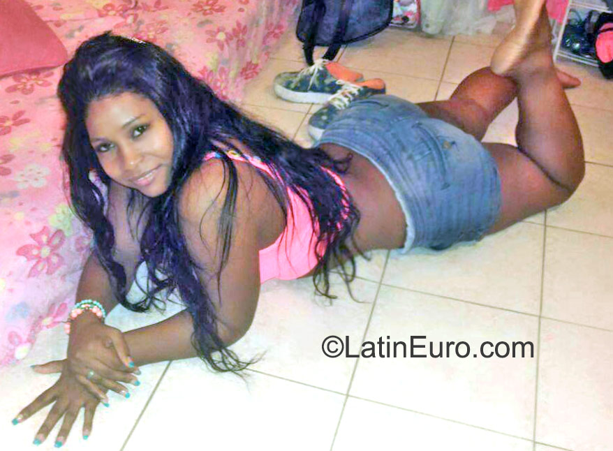Date this beautiful Panama girl Luz Rihiana from Panama City PA685