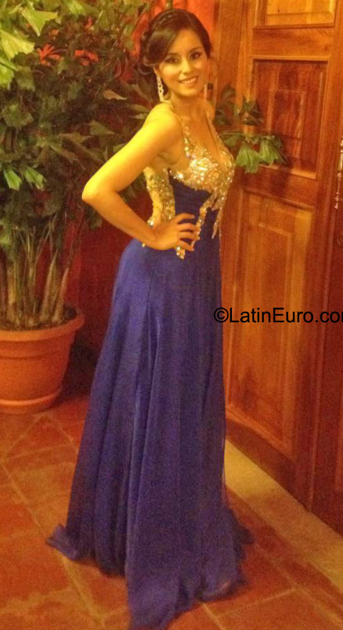 Date this fun Honduras girl Iveth from Comayagua HN1688
