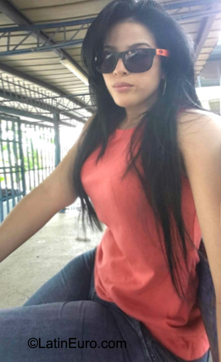 Date this athletic Panama girl Maria Alexandra from Panama PA721