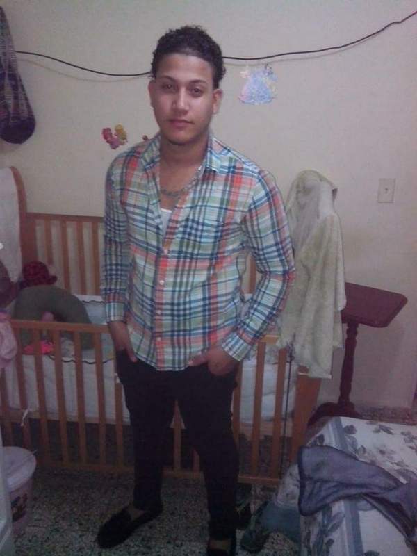 Date this tall Dominican Republic man Ariel from Santiago DO23500