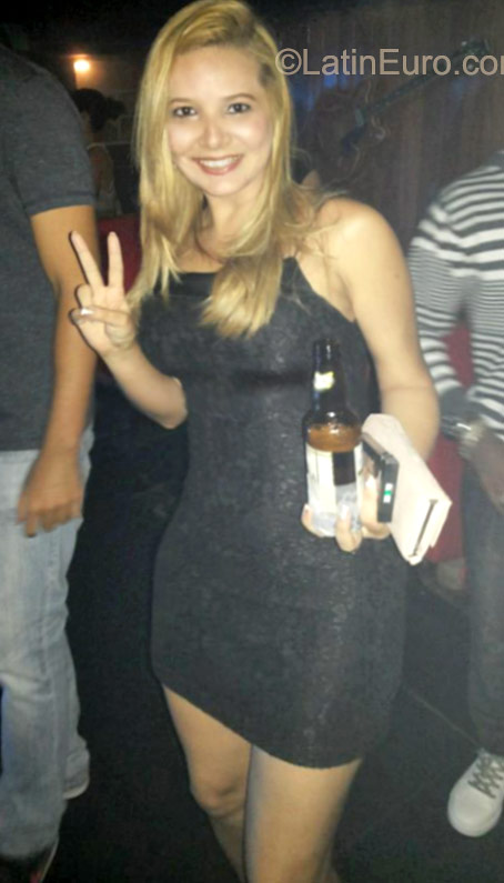 Date this sultry Brazil girl Cristina from Recife BR9473