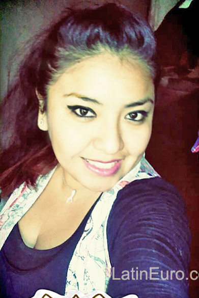 Date this attractive Peru girl Magdie from Ica PE1072