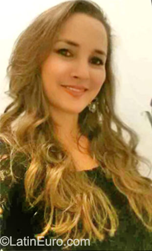 Date this pretty Honduras girl Jackaline from San Pedro Sula HN1781