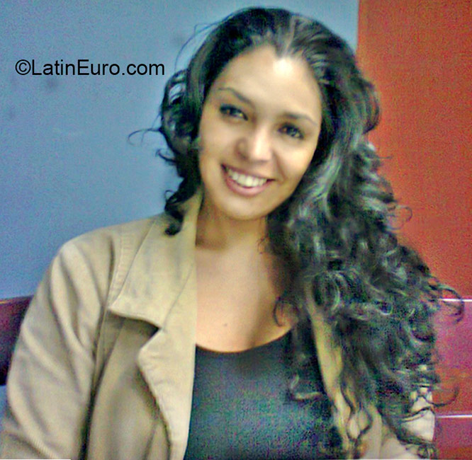 Date this beautiful Honduras girl Suyapa Yenny from Tegucigalpa HN1800