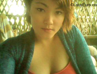Date this voluptuous Philippines girl Karen from Bayawan City PH839