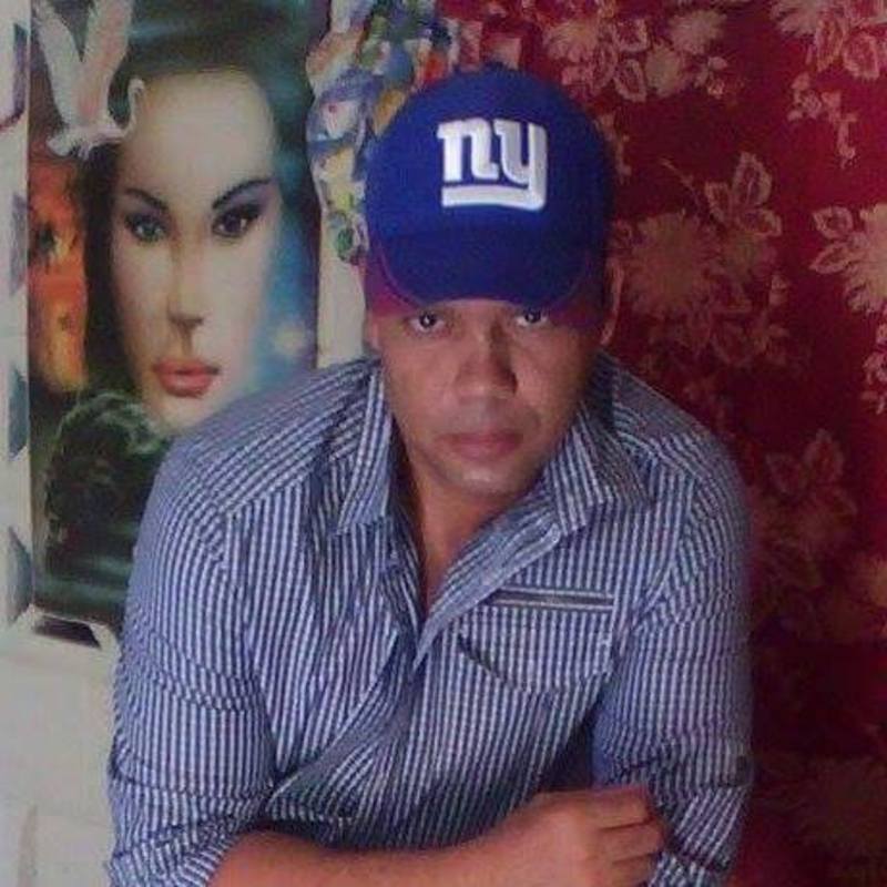 Date this georgeous Dominican Republic man Leonardo santan from Santiago DO23878