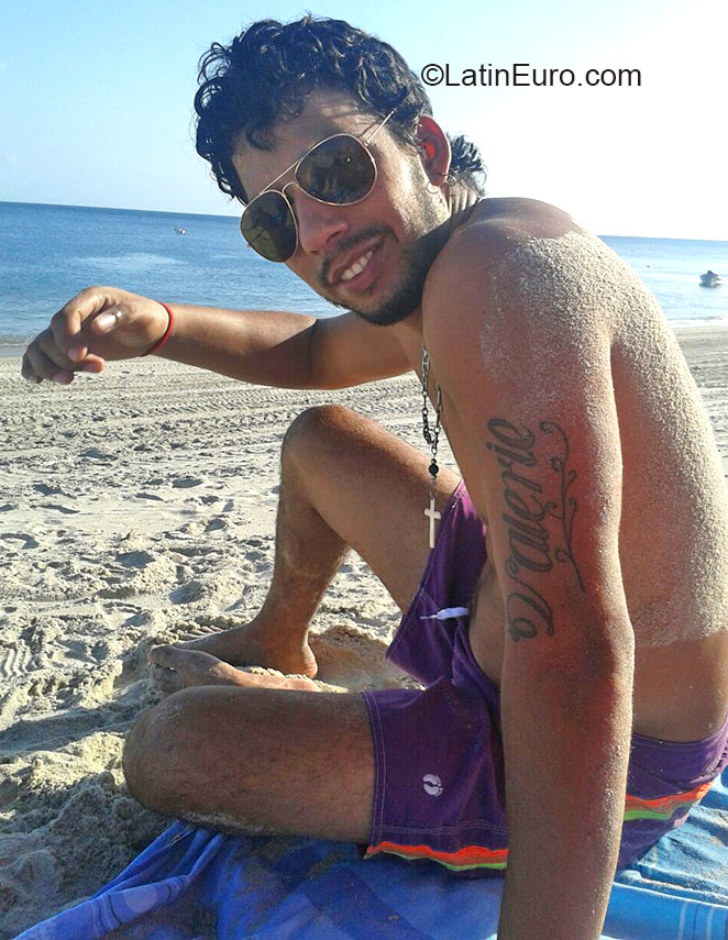 Date this pretty Panama man Tony from Panama City PA768