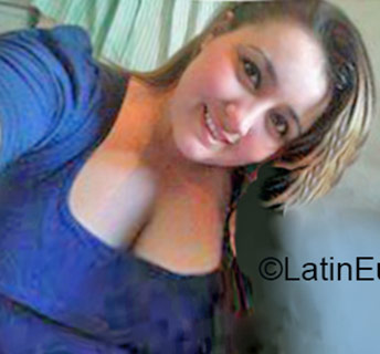 Date this delightful Honduras girl Lisseth from Copan HN1904