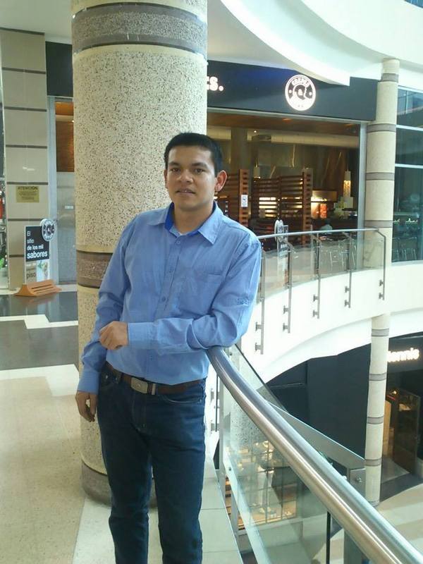 Date this stunning Colombia man Diomar Antonio from Bogota CO18478