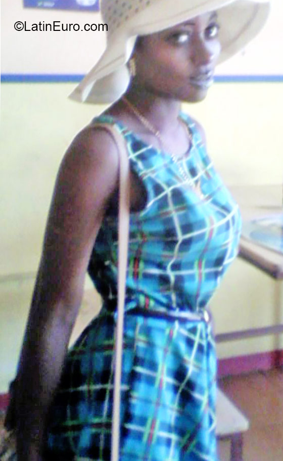 Date this exotic Jamaica girl Shaneishia from Kingston JM2237