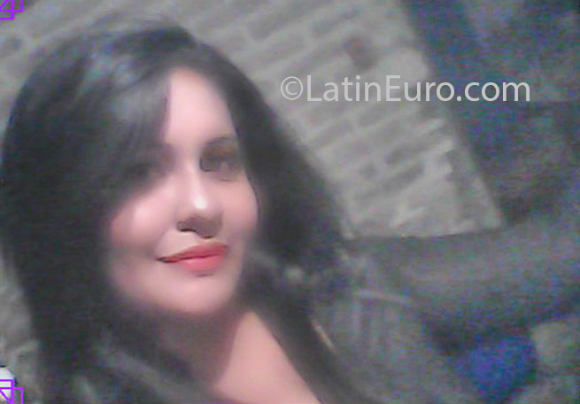Date this foxy Honduras girl Dany from  HN1944