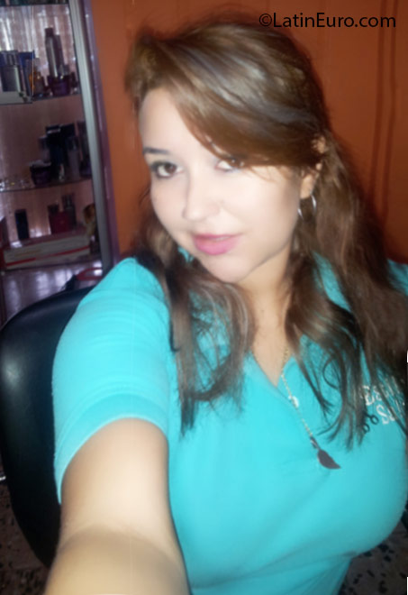 Date this pretty Honduras girl Paola from El progreso HN1957