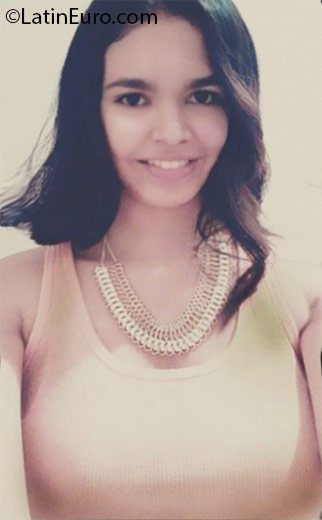 Date this charming Honduras girl Alejandra from Tegucigalpa HN1982