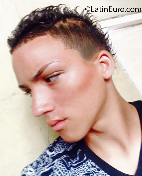 Date this beautiful Dominican Republic man Julious from Santiago DO24832