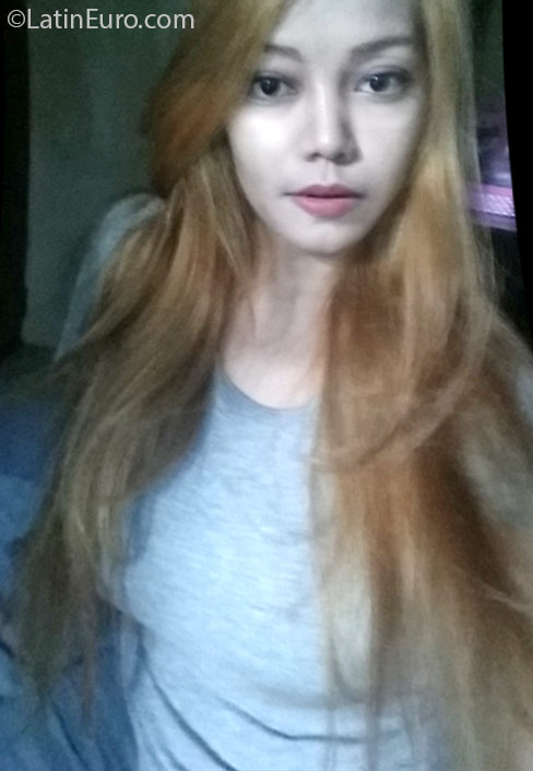 Date this nice looking Philippines girl Elle from Cebu City PH876