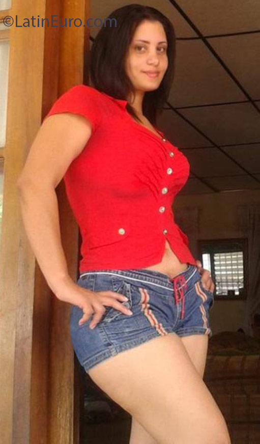 Date this tall Panama girl Daysi from Panama PA895