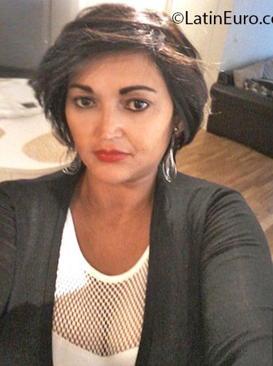 Date this athletic Norway girl Angela from Trondheim NO201