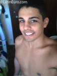 charming Brazil man Tom from Vitoria BR9607