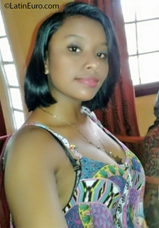 Date this attractive Panama girl Mayurei from Panama City PA917