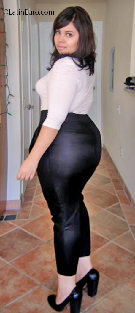 Date this attractive Brazil girl JulliannBR from Recife BR9618