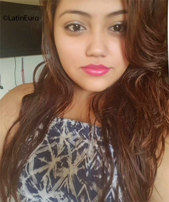 Date this beautiful Honduras girl Karla from Tocoa HN2073