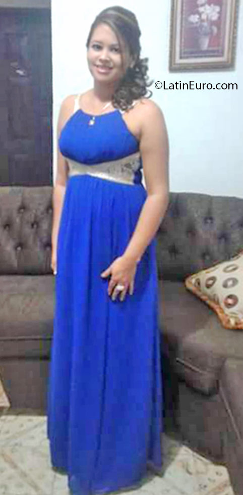 Date this delightful Honduras girl Johanna from San Pedro Sula HN2333