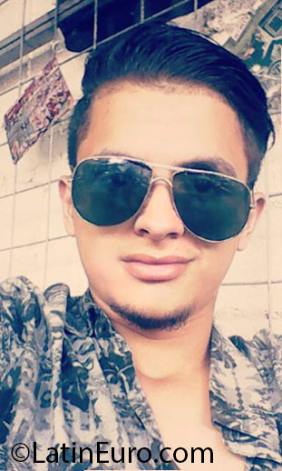 Date this exotic Dominican Republic man Brayan from Tegucigalpa DO25269