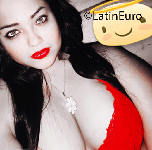 Date this hot Honduras girl Kitty from San Pedro Sula HN2095