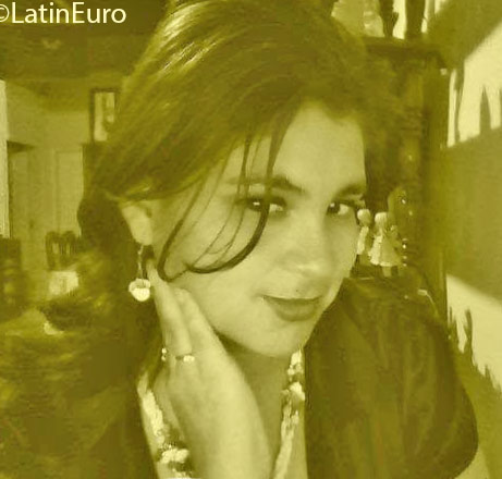 Date this lovely Honduras girl Jenny from Tegucigalpa HN2106