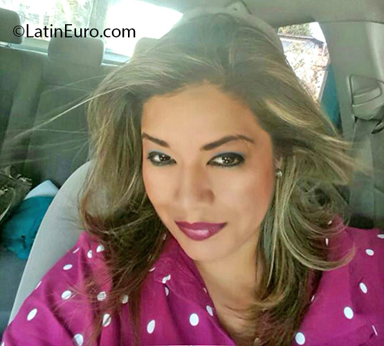 Date this nice looking Panama girl Jackeline from Panama City PA941