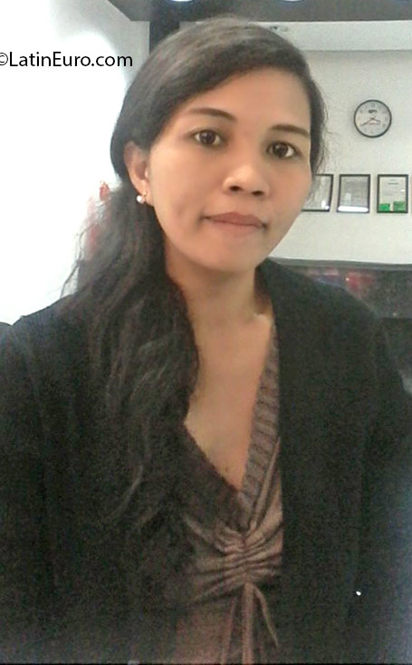 Date this attractive Philippines girl Analin from Ormoc City PH888