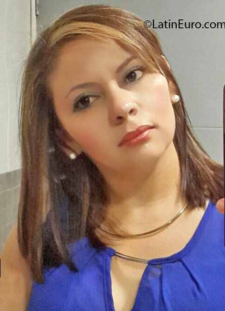 Date this cute Honduras girl Xiomi from San Pedro Sula HN2113