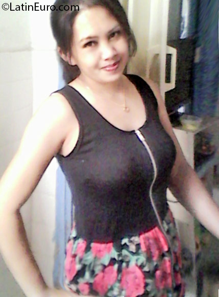 Date this hot Hong Kong girl Bevlyn from Hong Kong HK15