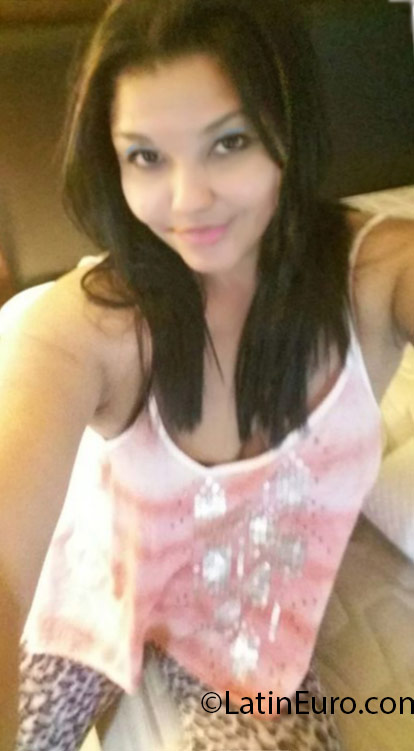 Date this gorgeous Panama girl Nilkia from Panama PA970
