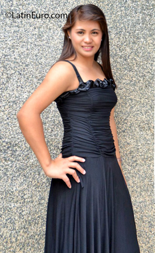 Date this nice looking Philippines girl Elsie from Baguio PH895