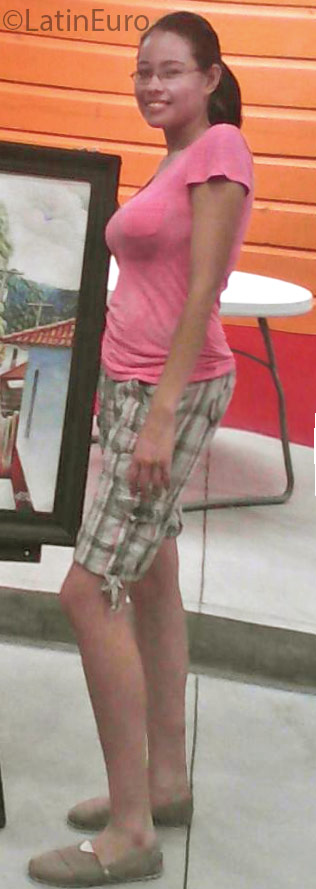 Date this happy Honduras girl Ligia from El Progreso HN2169