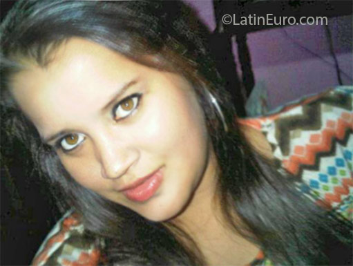 Date this hot Honduras girl Maylen from San Pedro Sula HN2193