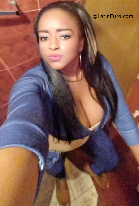 Date this charming Panama girl Angela from Panama City PA993