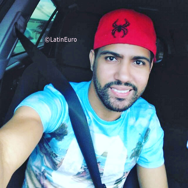 Date this stunning Panama man Jhon from  PA998